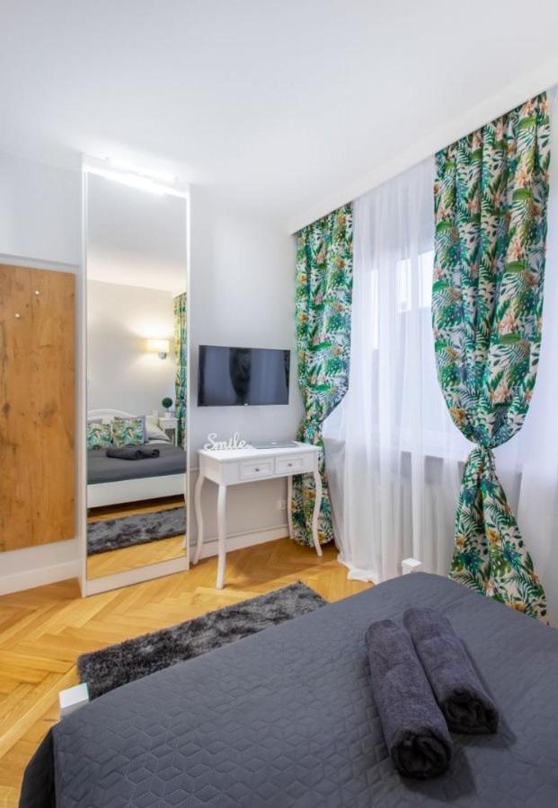 Clicktheflat Copernicus Science Centre Apart Rooms Warsaw Ngoại thất bức ảnh